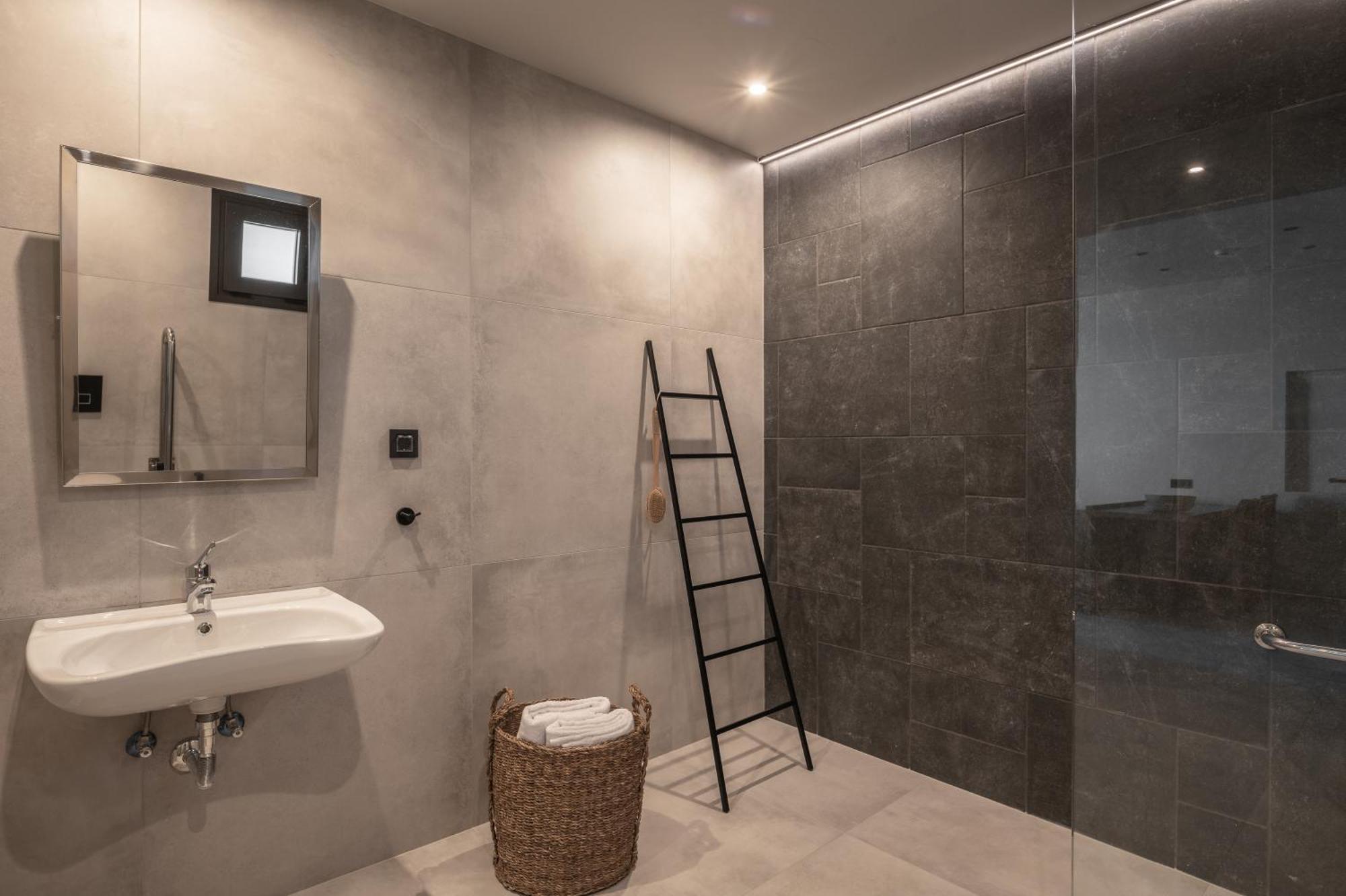 Aku Suites With Private Pools Stalís Phòng bức ảnh